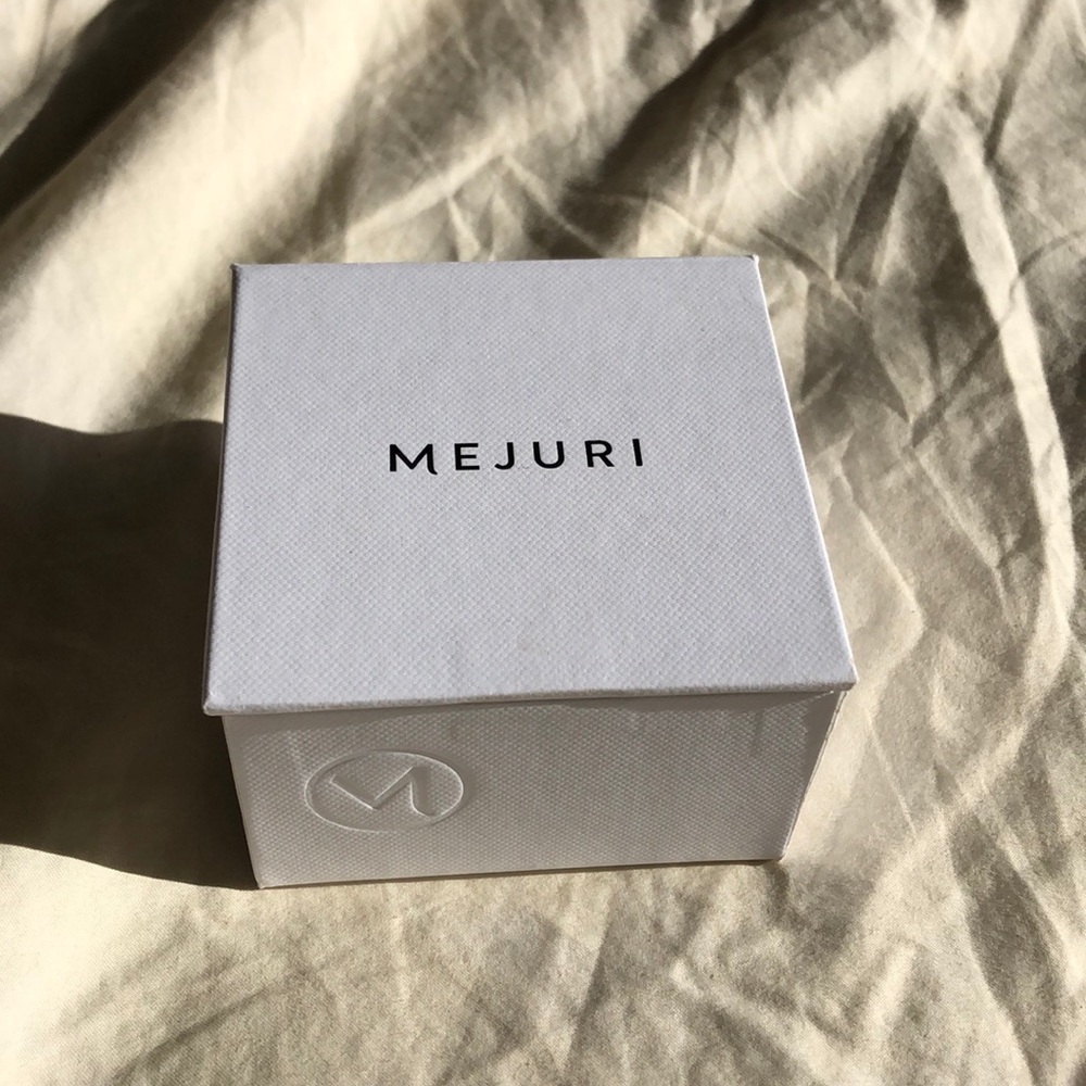 Mejuri Sapphire threaders